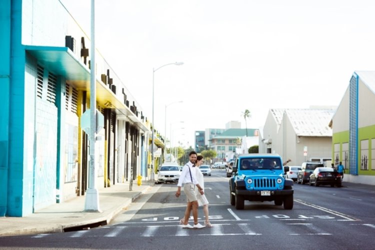 歩く様子もハワイらしい！