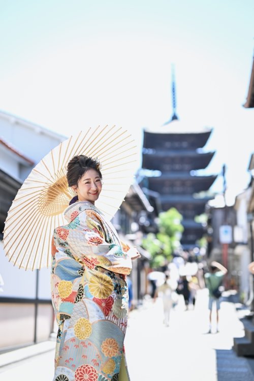 振り向き美人の新婦