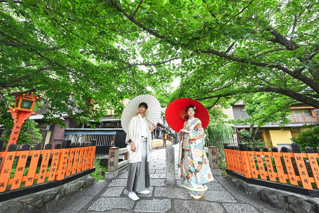 祇園巽橋で撮った結婚写真