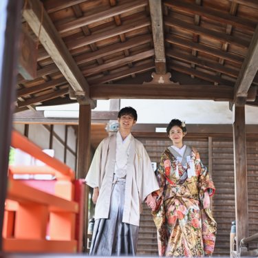 毘沙門堂の渡り廊下で前撮り撮影