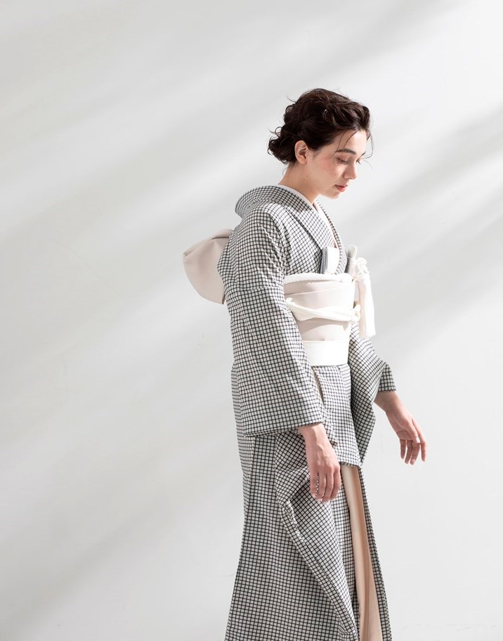 掛下をお召しになったご新婦様