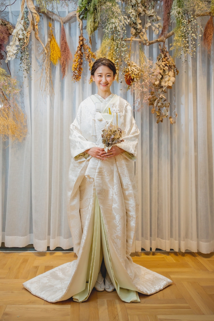 淡い緑の色掛下