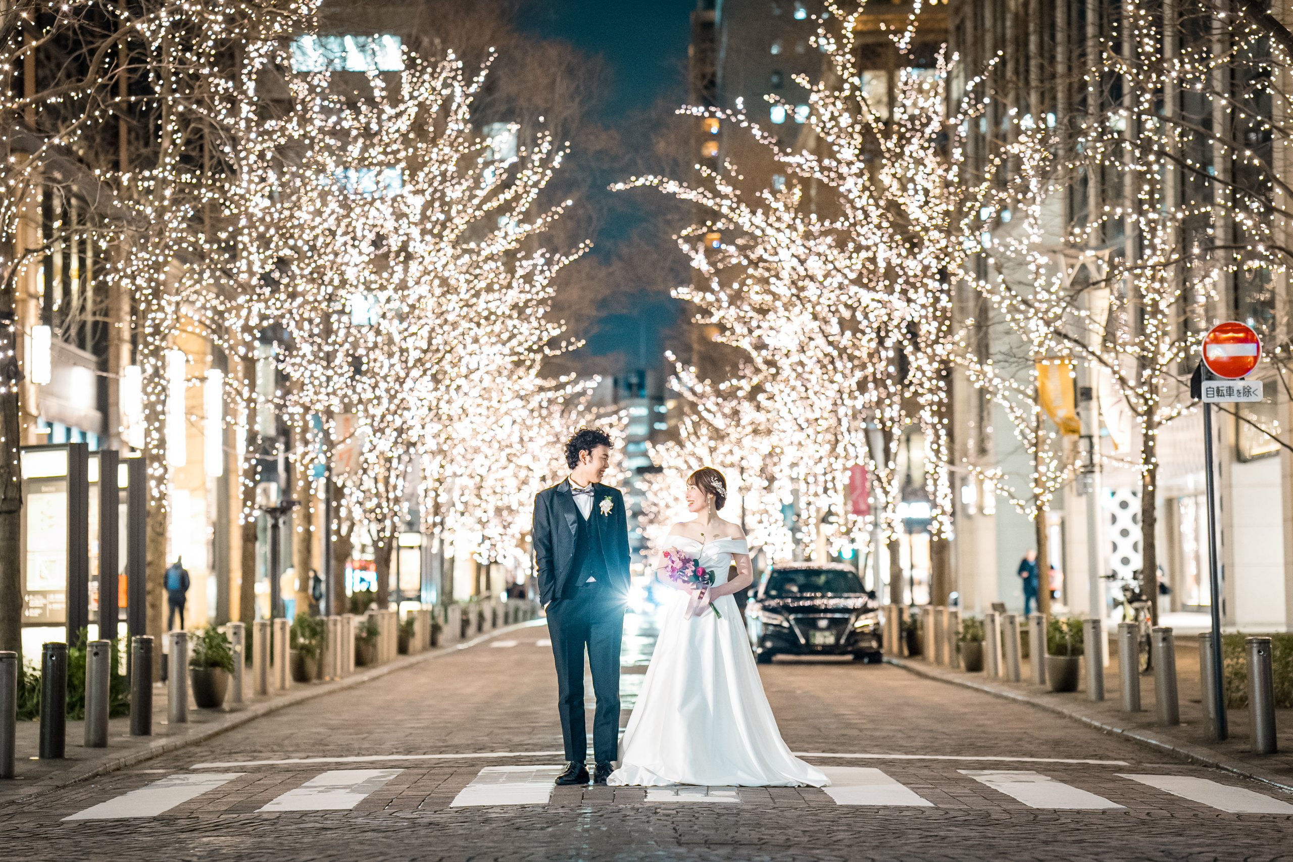 イルミネーションがきれいな結婚写真