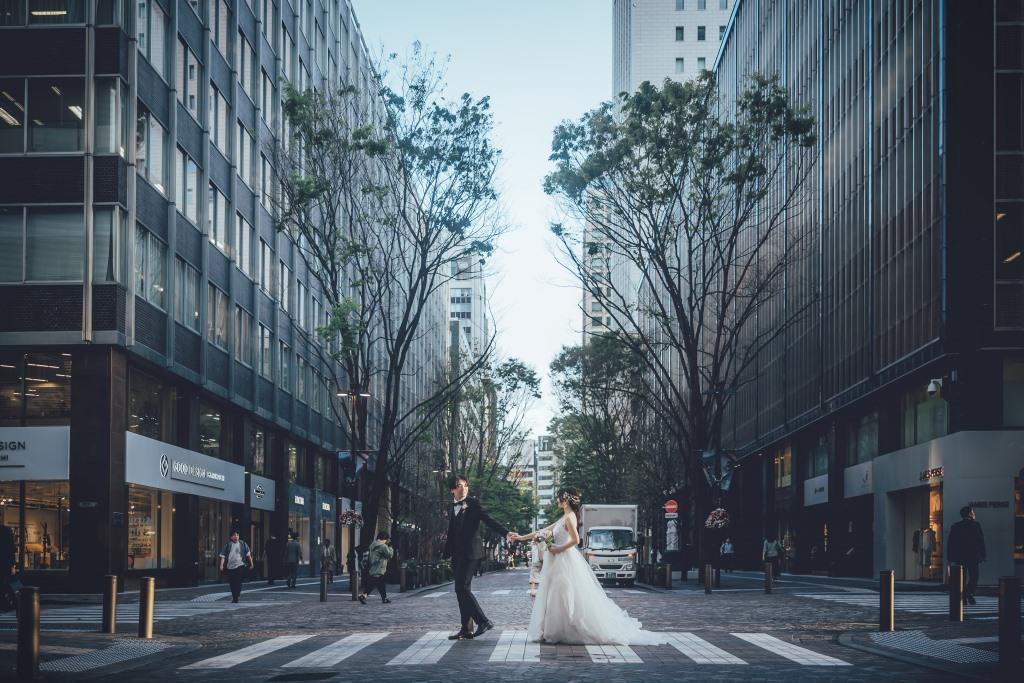 丸の内ブリックスクエアで撮った結婚写真