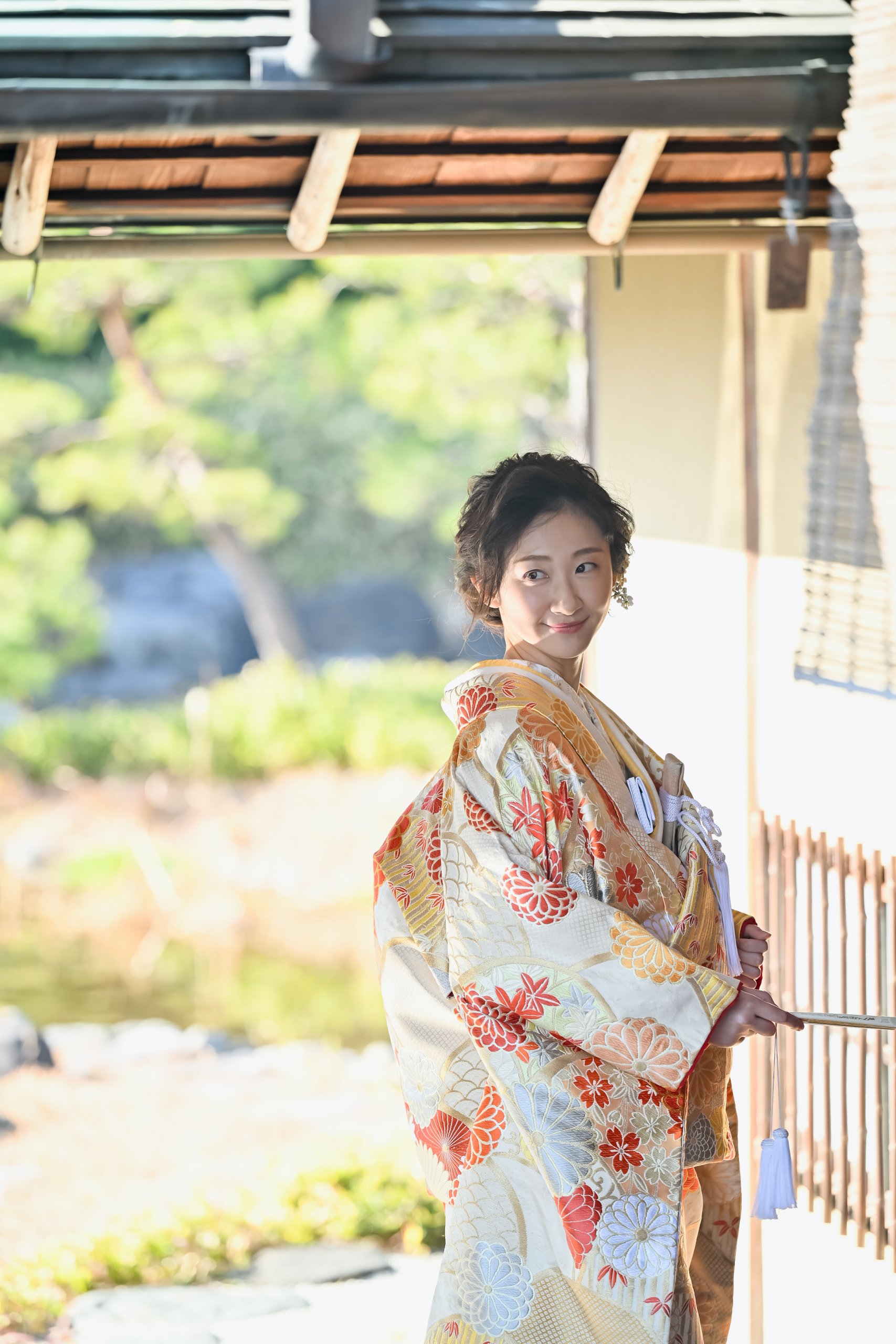 ベージュ・淡色系の色打掛
