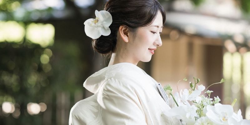 白無垢に合わせたさまざまなヘアスタイルのバリエーション写真