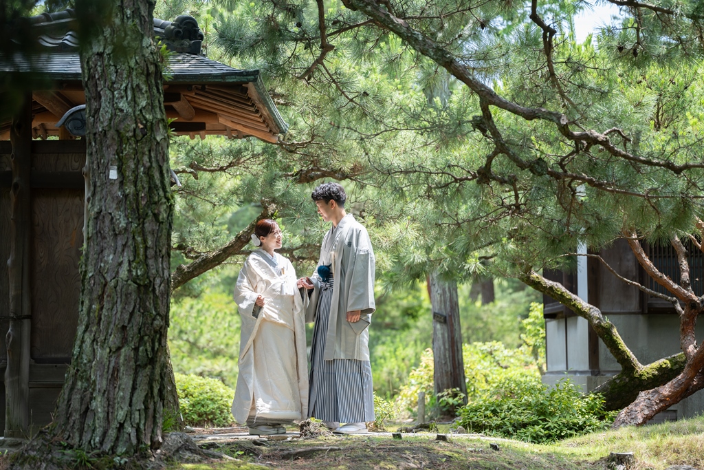 温山荘苑で撮った和装結婚写真